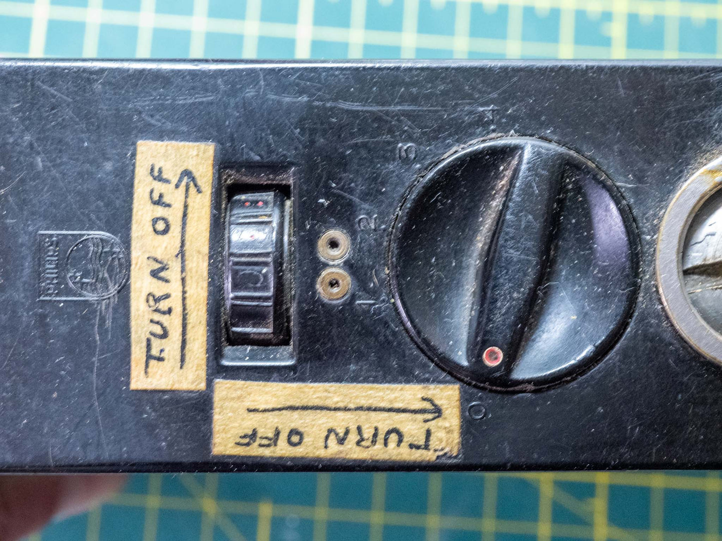 Vintage Phillips Pocket Battery Monitor PW4010 Geiger Counter