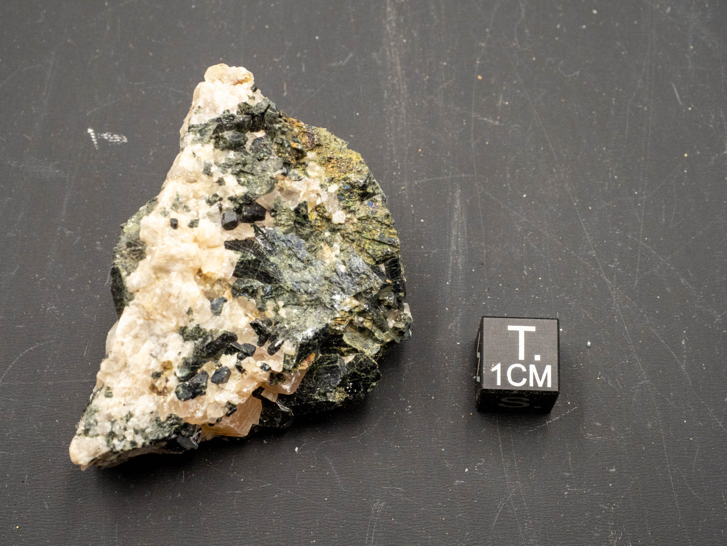 Misc. Specimens from Yates Mine, Otter Lake, Pontiac RCM, Outaouais, Quebec, Canada
