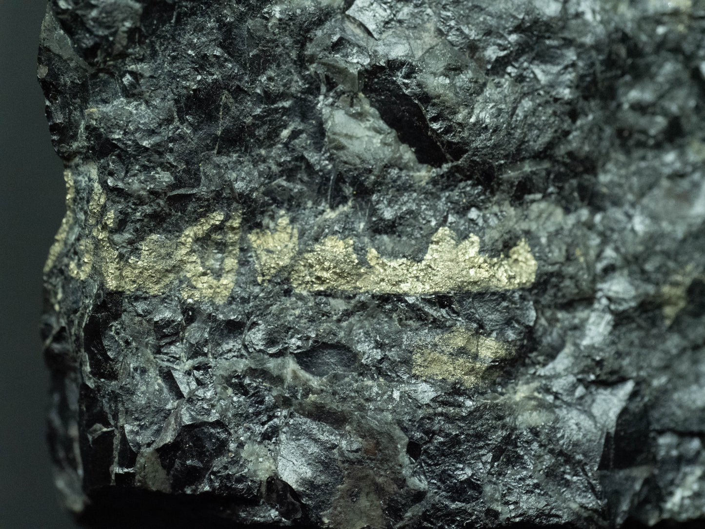 Pitchblende v. Uraninite - Eldorado Mine, Port Radium, Great Bear Lake, Northwest Territories, Canada
