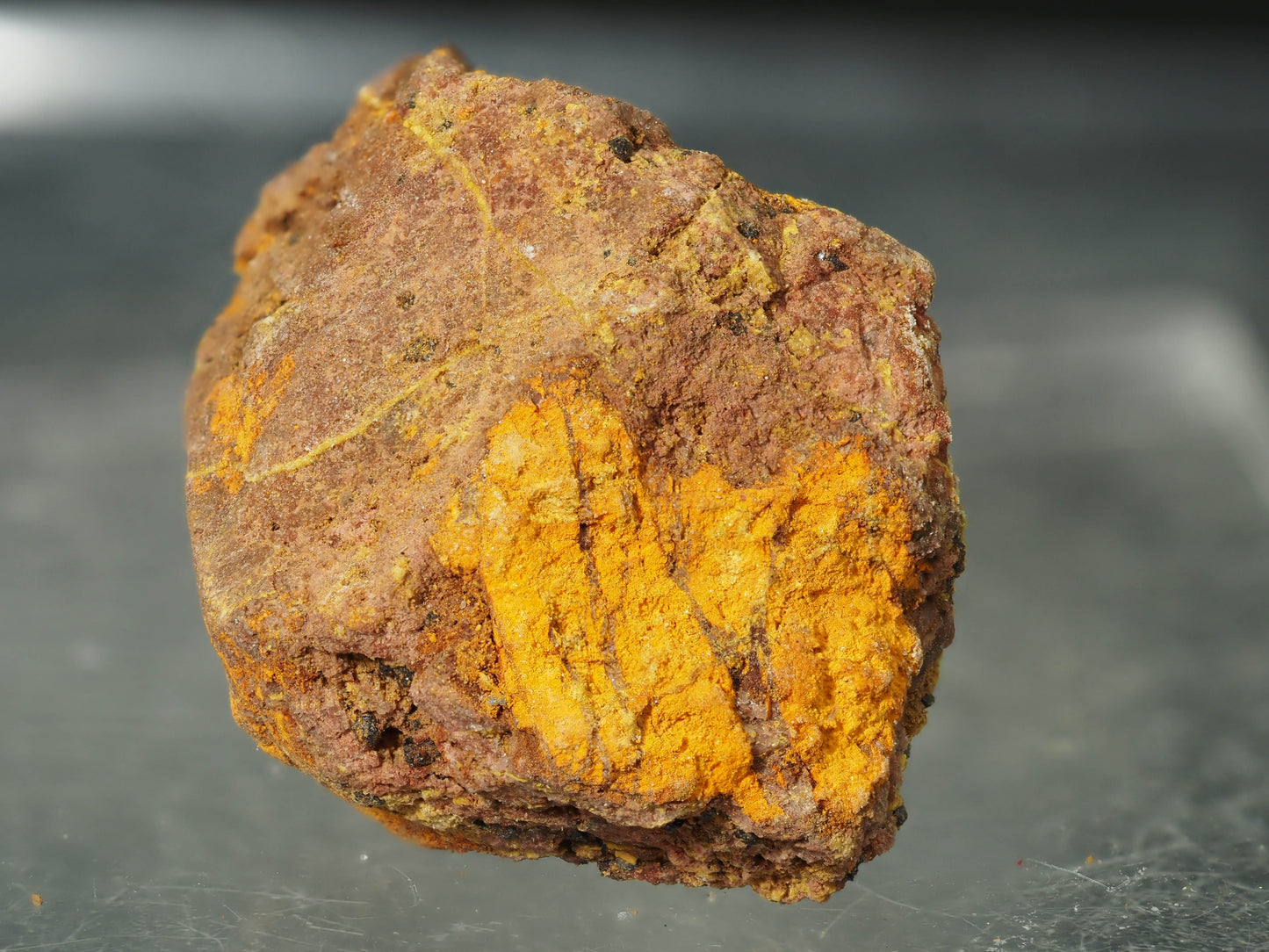 Curite - Shinkolobwe Mine, Shinkolobwe, Kambove Territory, Haut-Katanga, DR Congo