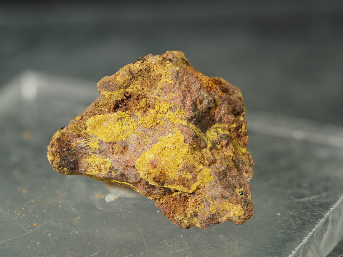 Curite - Shinkolobwe Mine, Shinkolobwe, Kambove Territory, Haut-Katanga, DR Congo