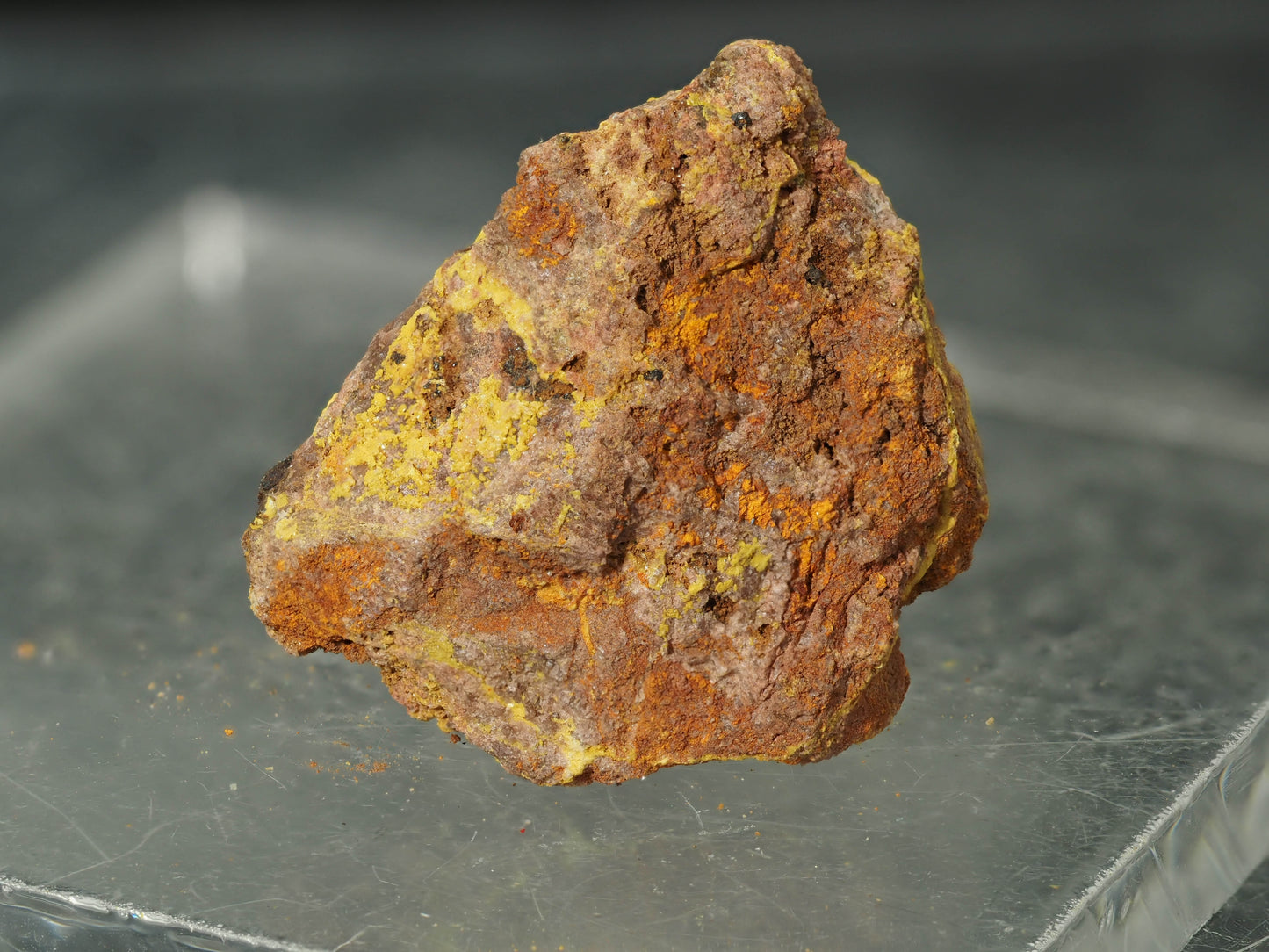 Curite - Shinkolobwe Mine, Shinkolobwe, Kambove Territory, Haut-Katanga, DR Congo