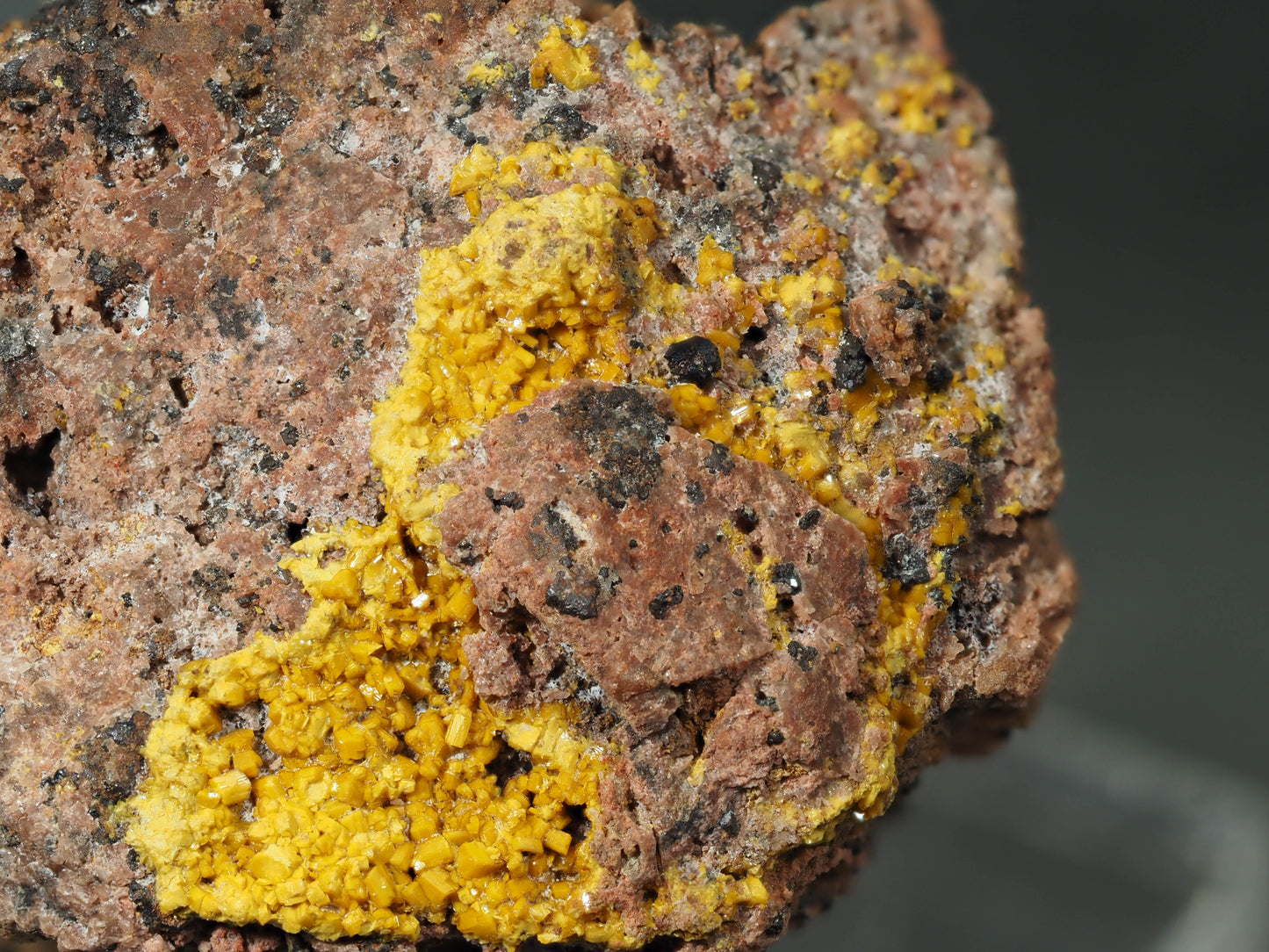 Soddyite - Shinkolobwe Mine, Shinkolobwe, Kambove Territory, Haut-Katanga, DR Congo