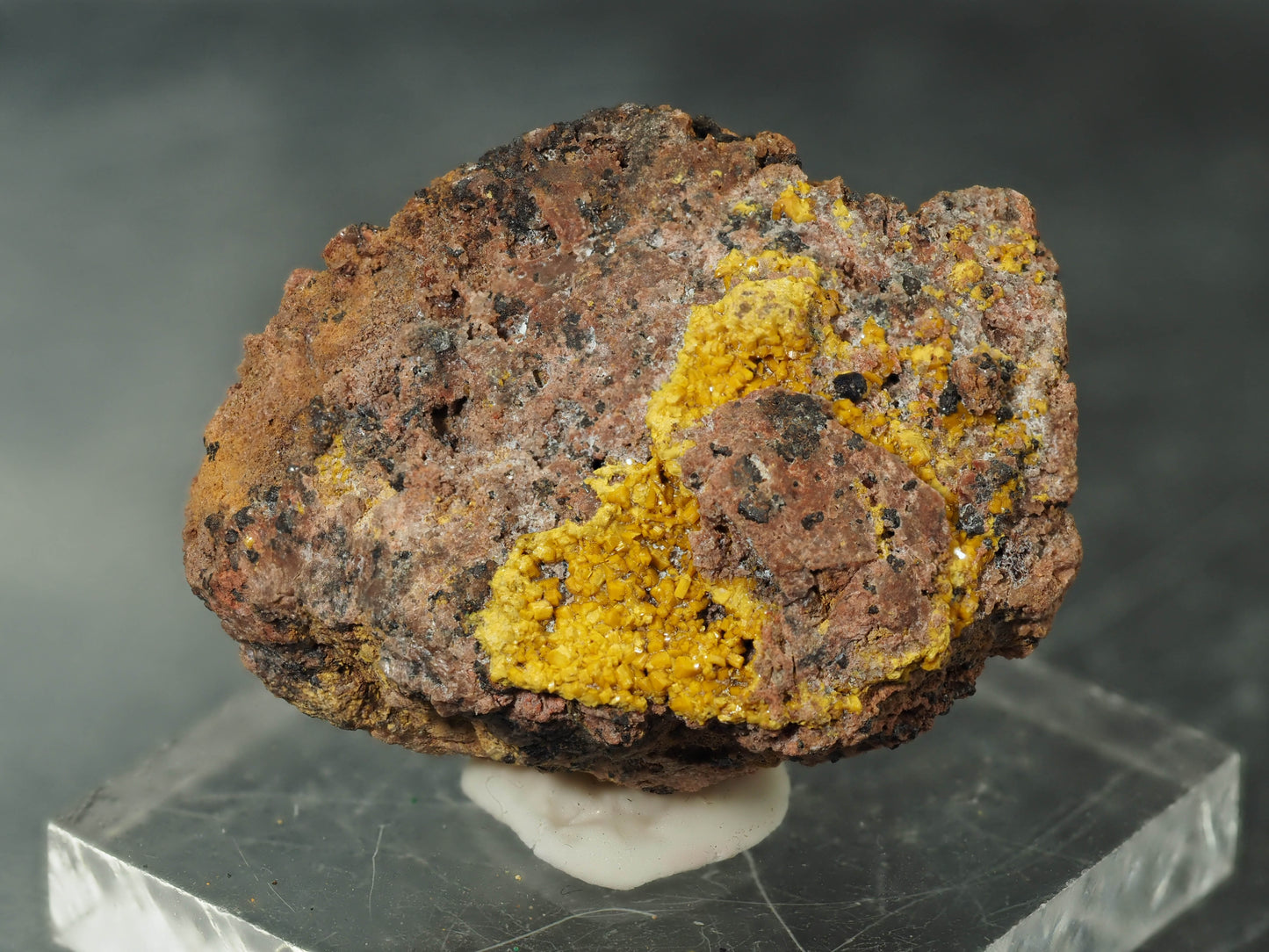 Soddyite - Shinkolobwe Mine, Shinkolobwe, Kambove Territory, Haut-Katanga, DR Congo
