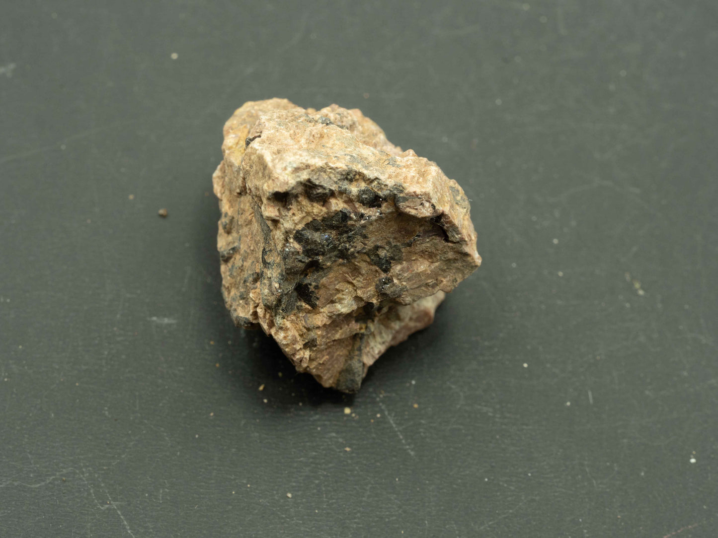 Samarskite-(Y) — Platte County, Jefferson County, Colorado, USA