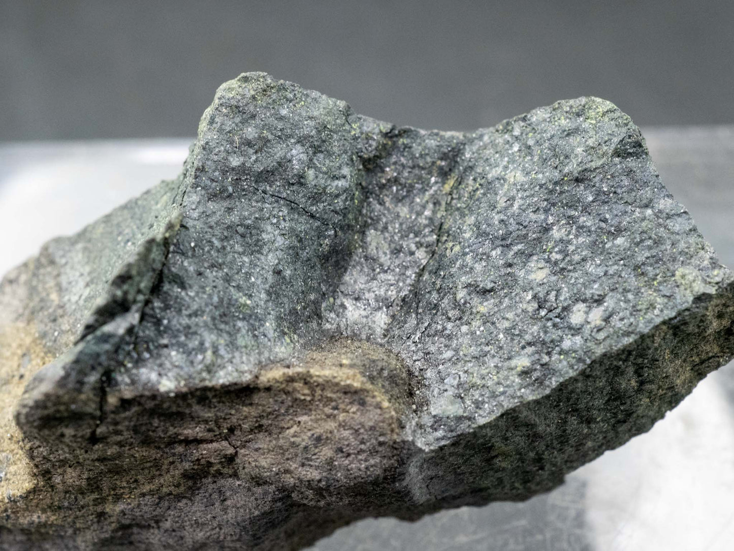 Uraninite & Hydrocarbons - Temple Mountain Mining District? - Utah, USA
