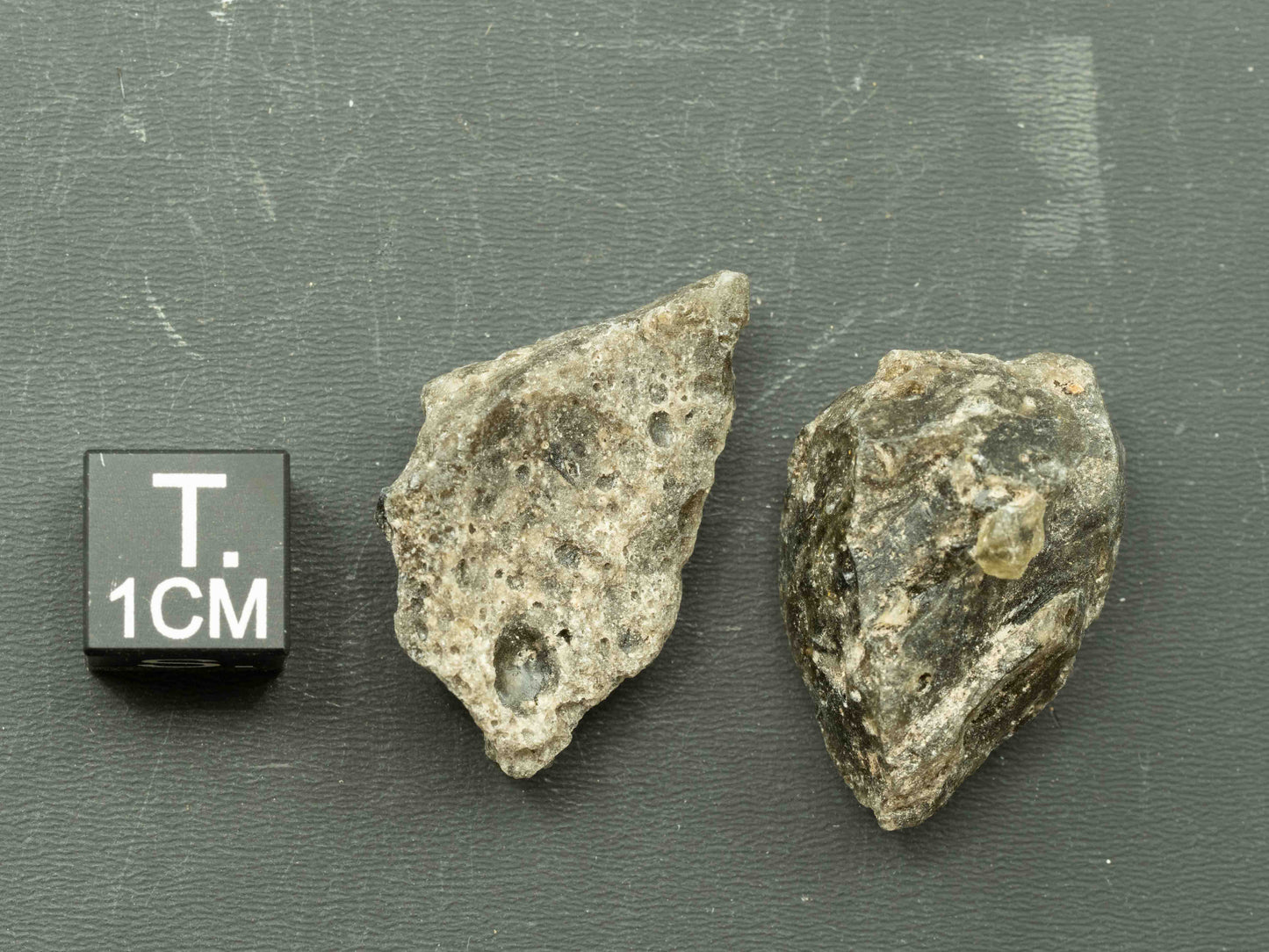 Darwin Crater Impact Glass (7.43 g) - Darwin, Queenstown district, West Coast municipality, Tasmania, Australia