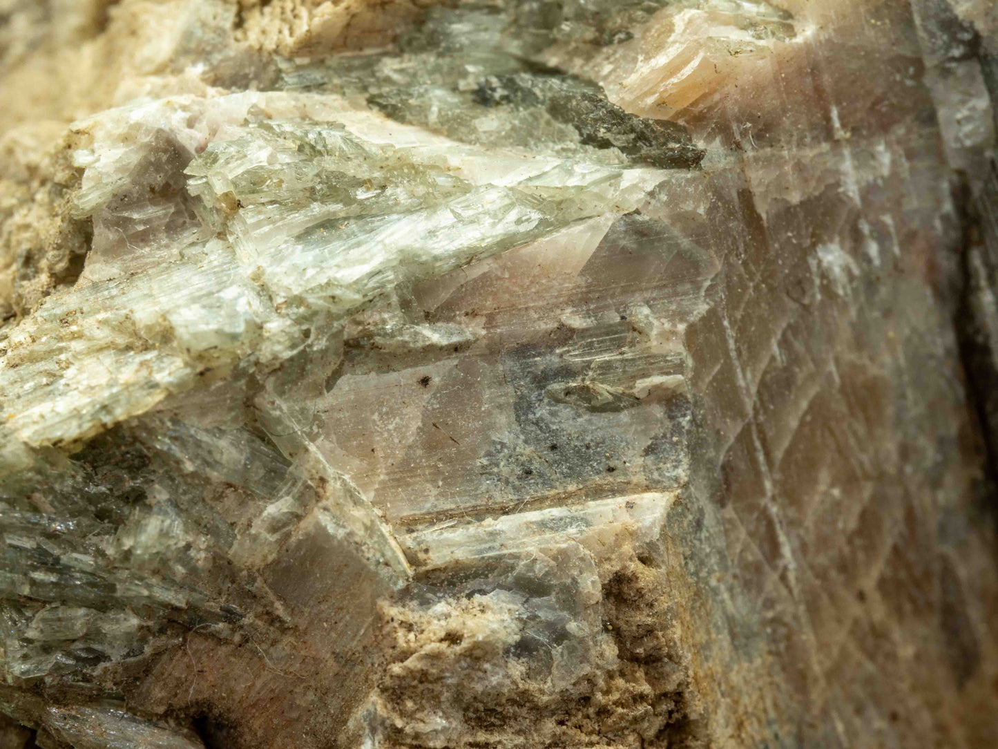 Actinolite - Dyno Turn, Cardiff Township, Highlands East Township, Haliburton County, Ontario, Canada