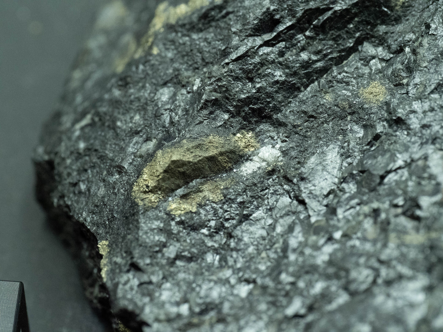 Pitchblende v. Uraninite - Eldorado Mine, Port Radium, Great Bear Lake, Northwest Territories, Canada