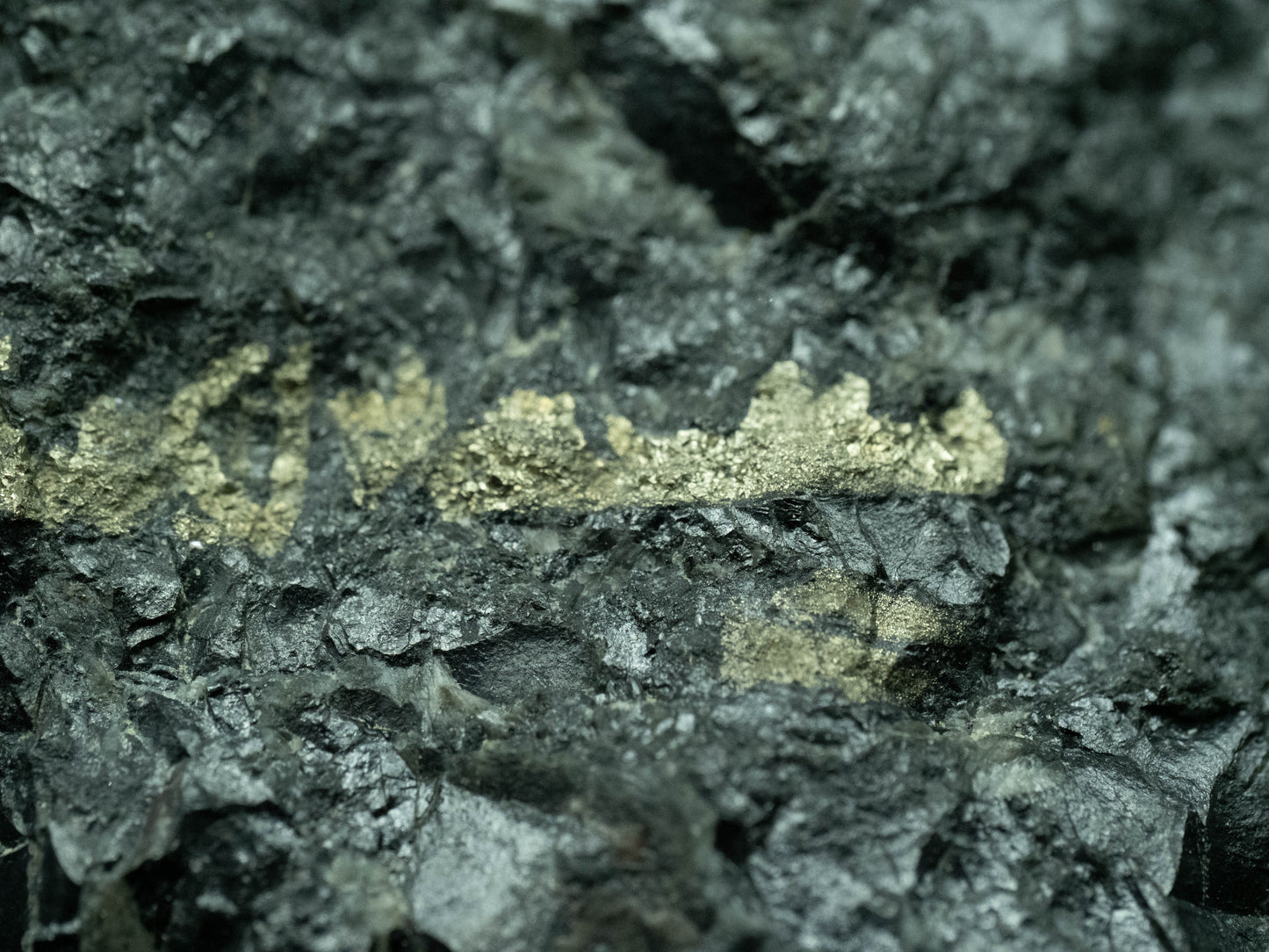 Pitchblende v. Uraninite - Eldorado Mine, Port Radium, Great Bear Lake, Northwest Territories, Canada