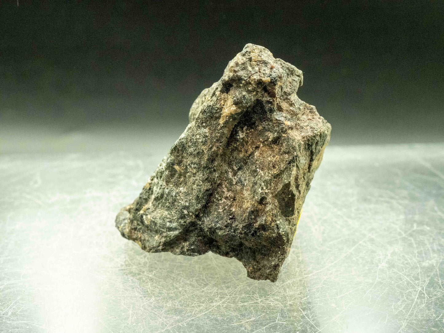 Melanocerite-(Ce) — Cardiff Uranium Mine, Cardiff Township, Haliburton County, Ontario