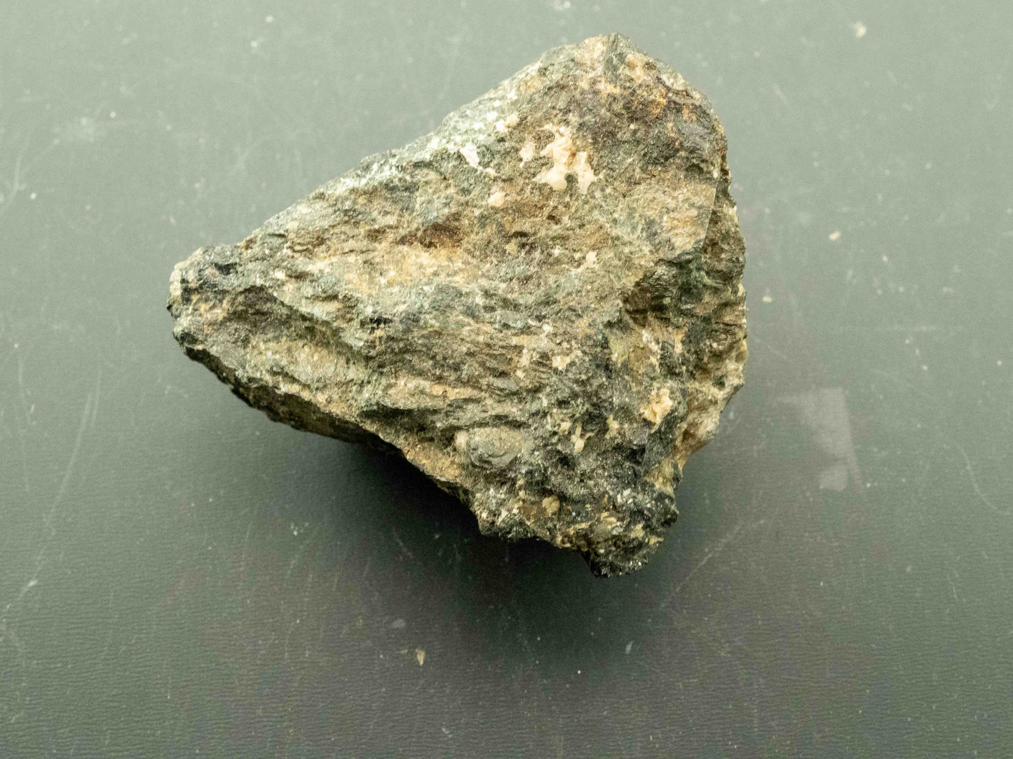 Melanocerite-(Ce) — Cardiff Uranium Mine, Cardiff Township, Haliburton County, Ontario
