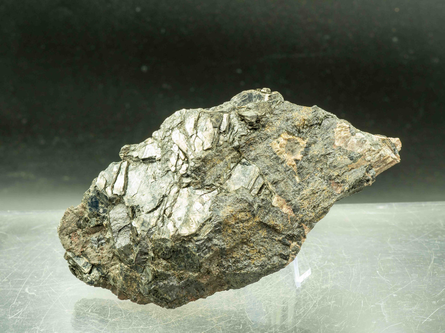 Tritomite-(Y) [Spencite] — Cardiff Uranium Mine, Cardiff Township, Haliburton County, Ontario