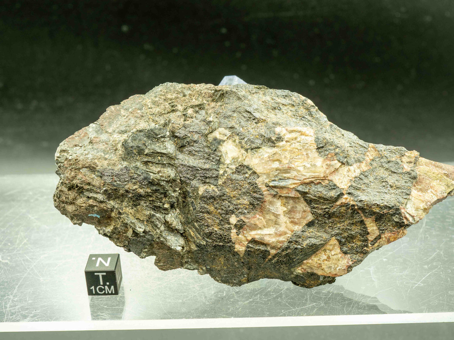 Tritomite-(Y) [Spencite] — Cardiff Uranium Mine, Cardiff Township, Haliburton County, Ontario