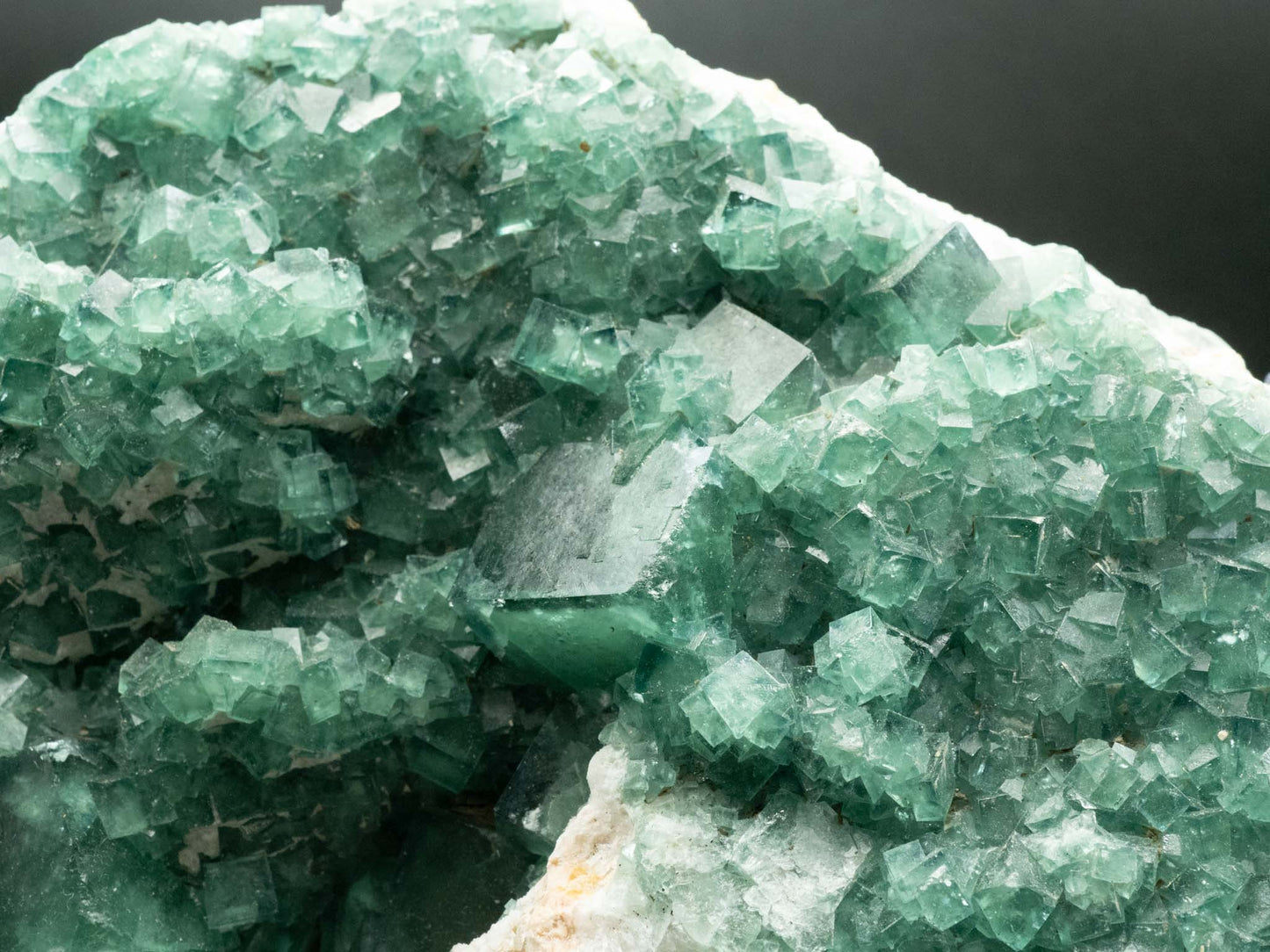 Fluorite - Mandrosonoro, Ambatofinandrahana, Amoron’i Mania, Madagascar