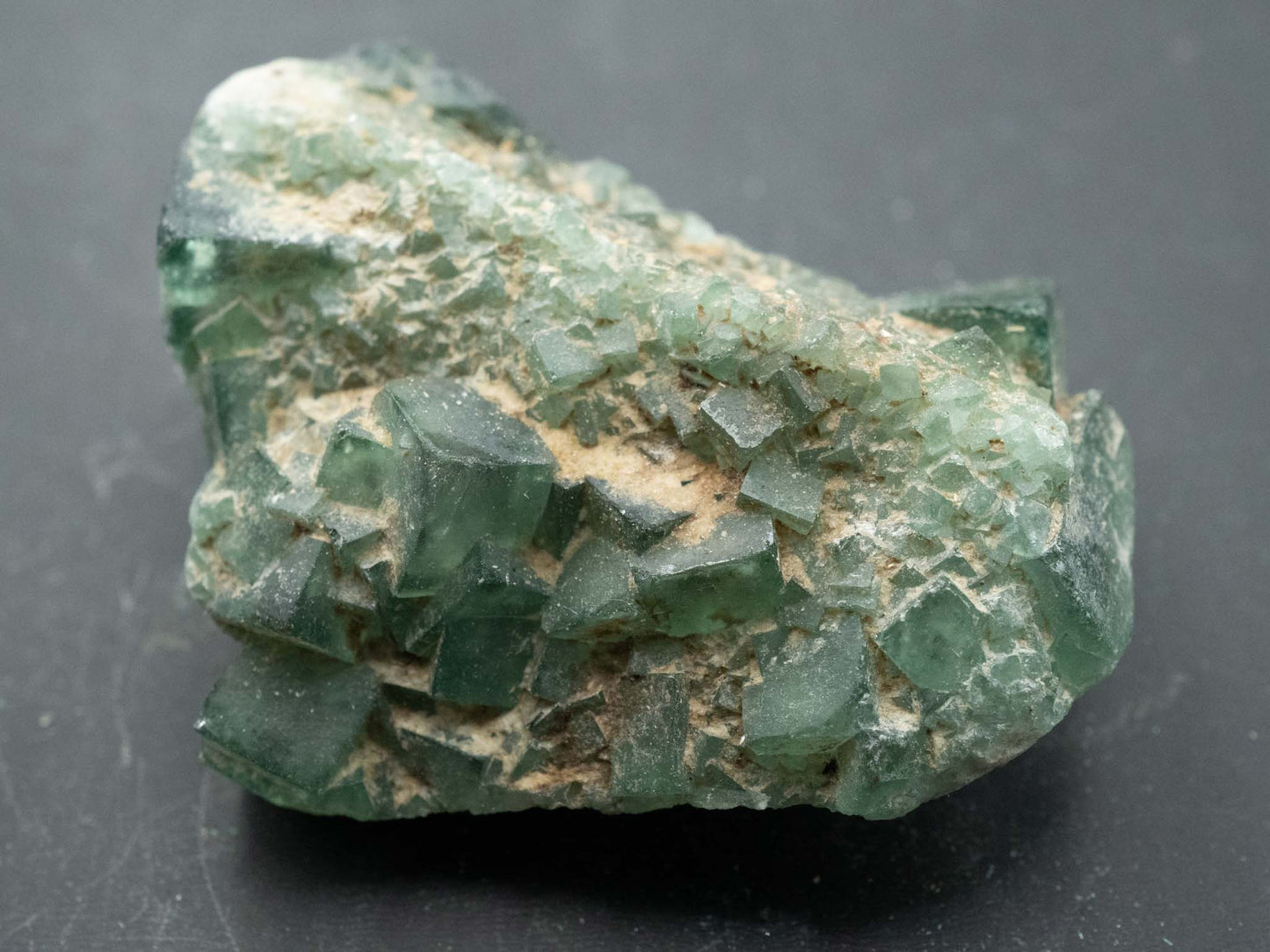 Fluorite - Mandrosonoro, Ambatofinandrahana, Amoron’i Mania, Madagascar