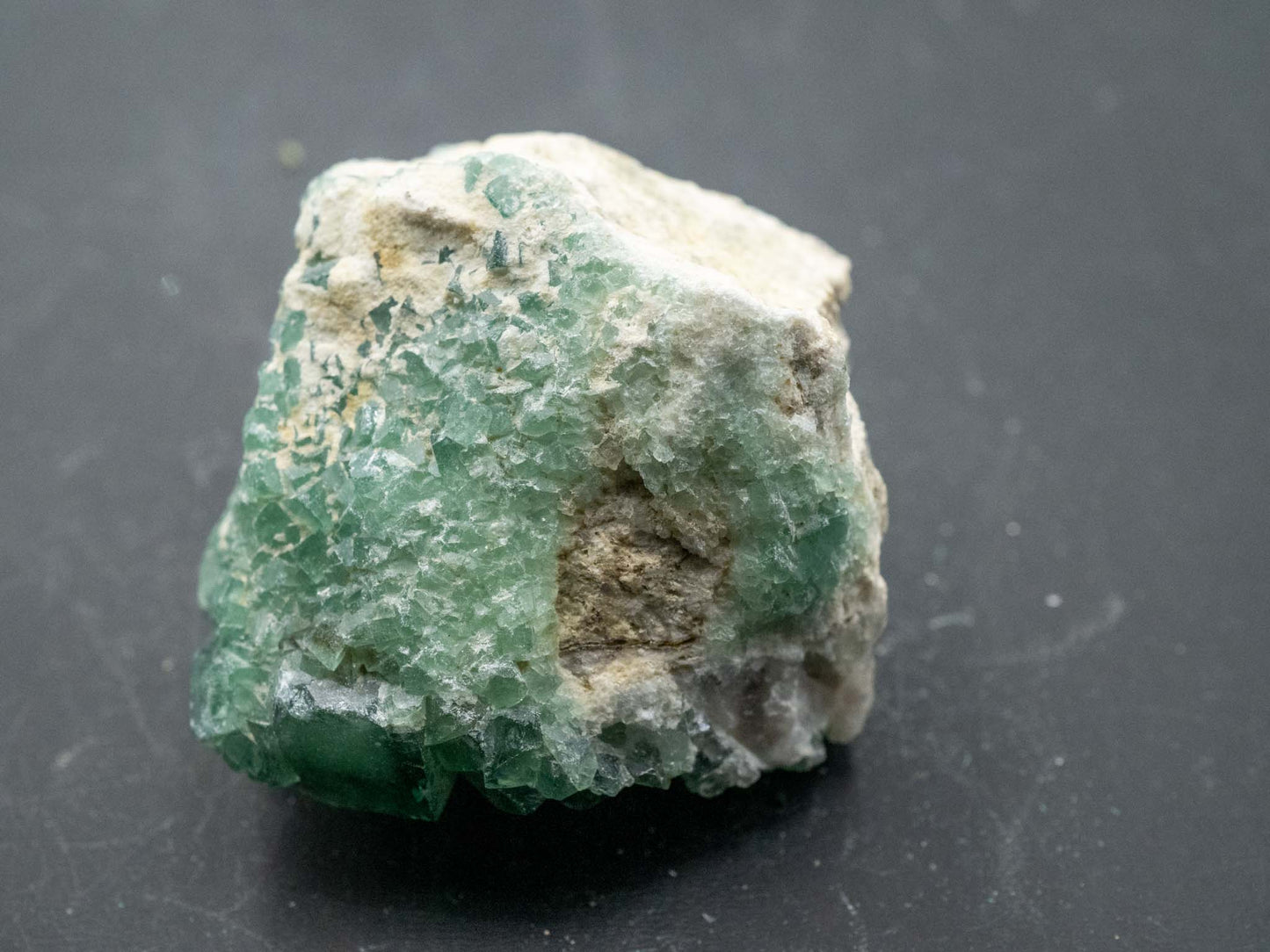 Fluorite - Mandrosonoro, Ambatofinandrahana, Amoron’i Mania, Madagascar