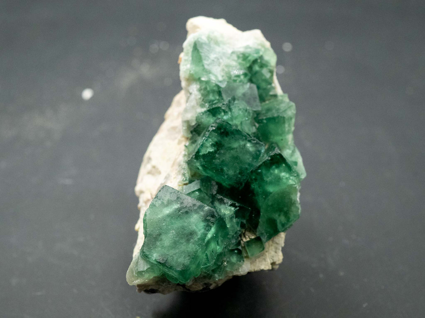 Fluorite - Mandrosonoro, Ambatofinandrahana, Amoron’i Mania, Madagascar