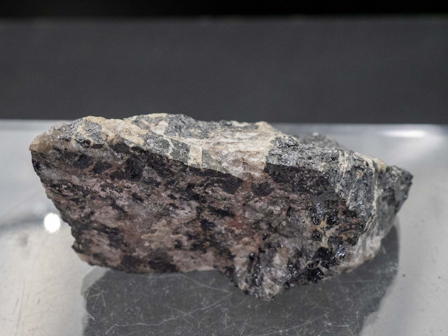 Samarskite-(Y) - Mitchell County, North Carolina, USA