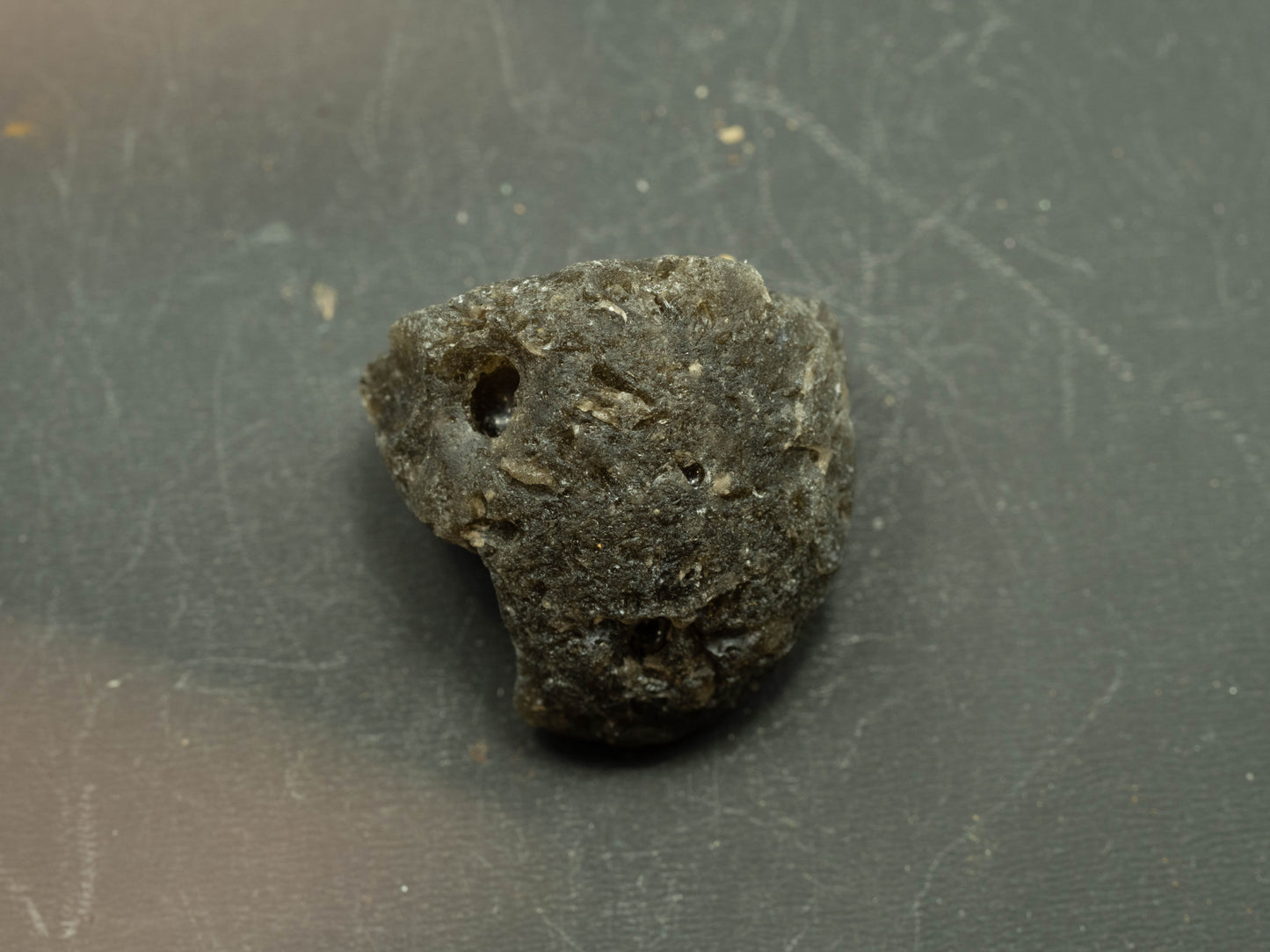 Darwin Crater Impact Glass (9 g) - Darwin, Queenstown district, West Coast municipality, Tasmania, Australia