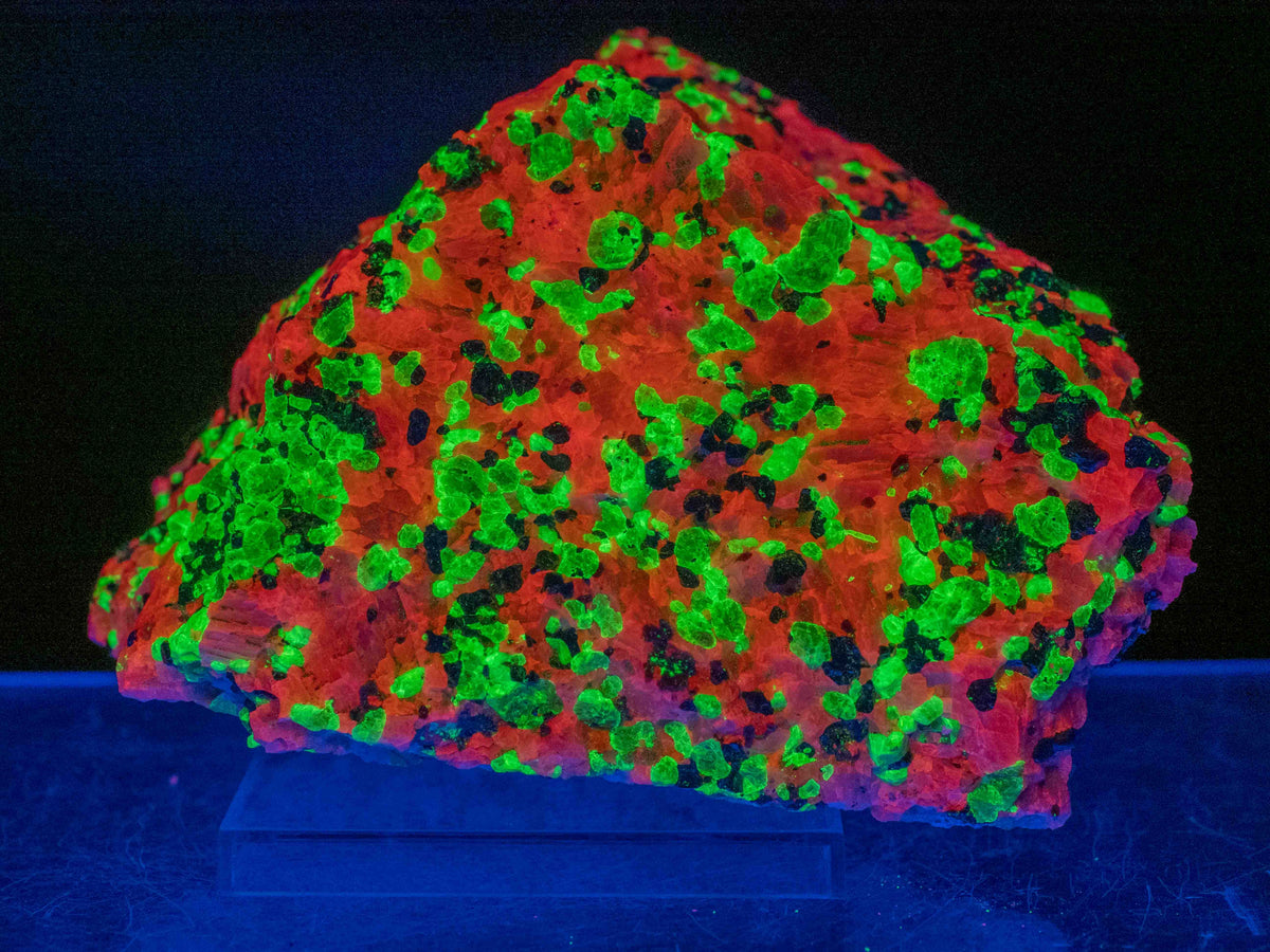 Fluorescent Calcite/Willemite - Sterling Hill Mine, Franklin, New Jersey
