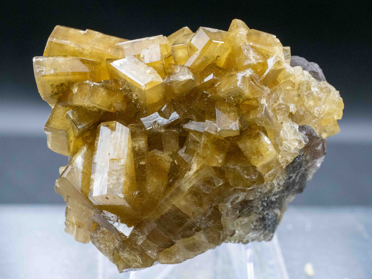 Baryte var. Radiobaryte — Xiefang Mine, Ruijin Co., Jiangxi, China