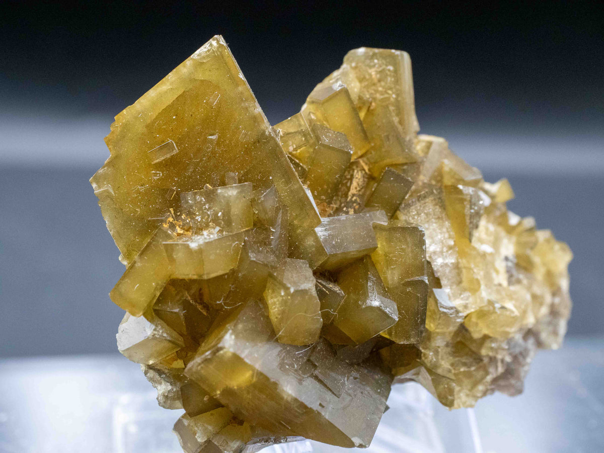 Baryte var. Radiobaryte — Xiefang Mine, Ruijin Co., Jiangxi, China