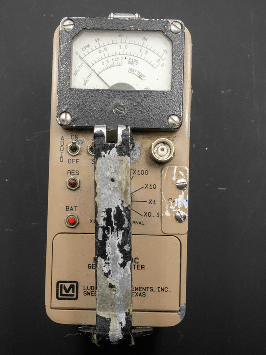 Ludlum 14c Survey Meter