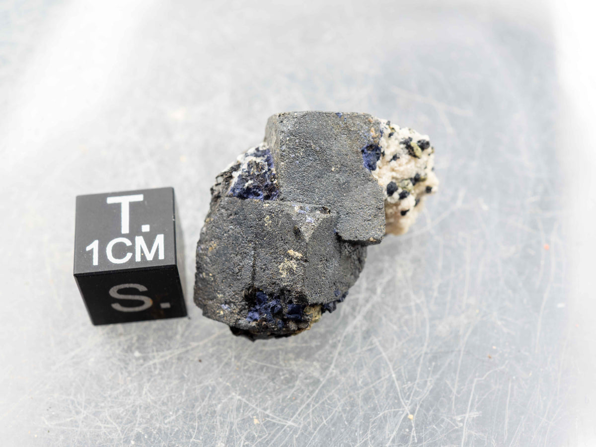 Large Twinned Uraninite Crystals - Cardiff Uranium Mine, near Bancroft, Ontario