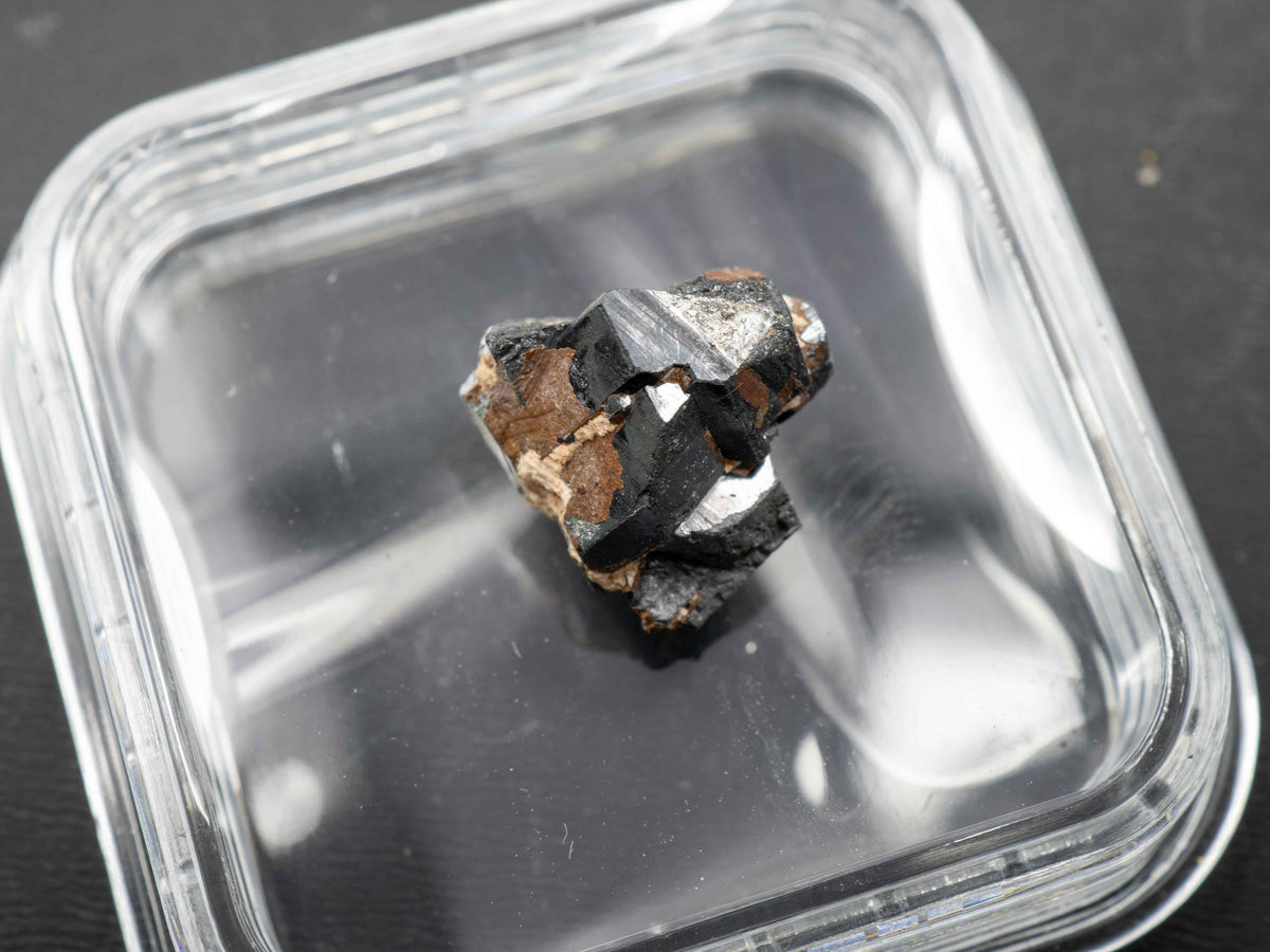 Uraninite Crystal, Swamp #1 Quarry, Topsham, Maine, USA