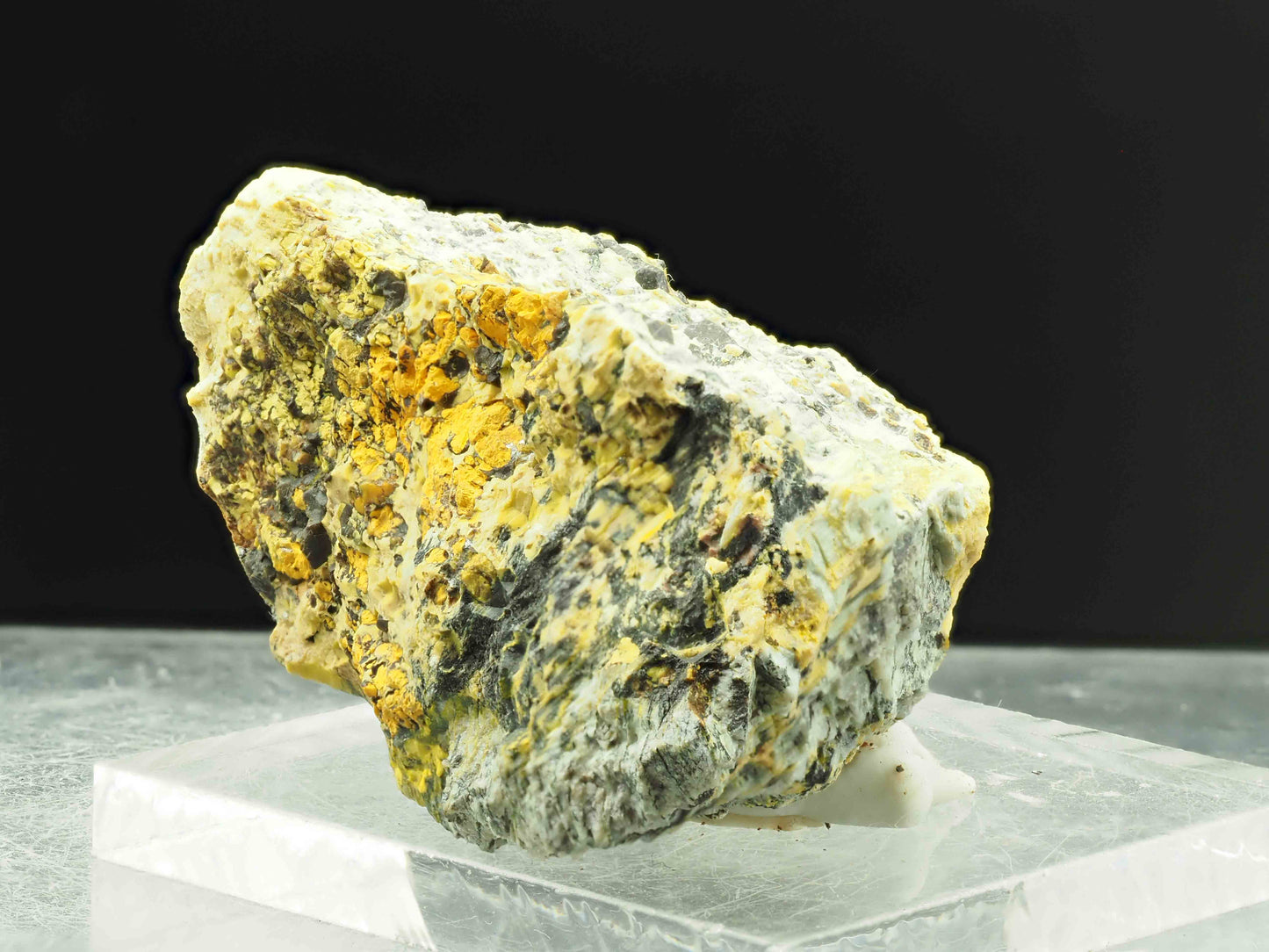 Uraninite/Gummite - Ruggles Mine, Grafton County, New Hampshire, USA