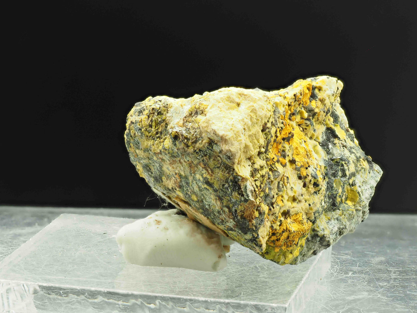 Uraninite/Gummite - Ruggles Mine, Grafton County, New Hampshire, USA