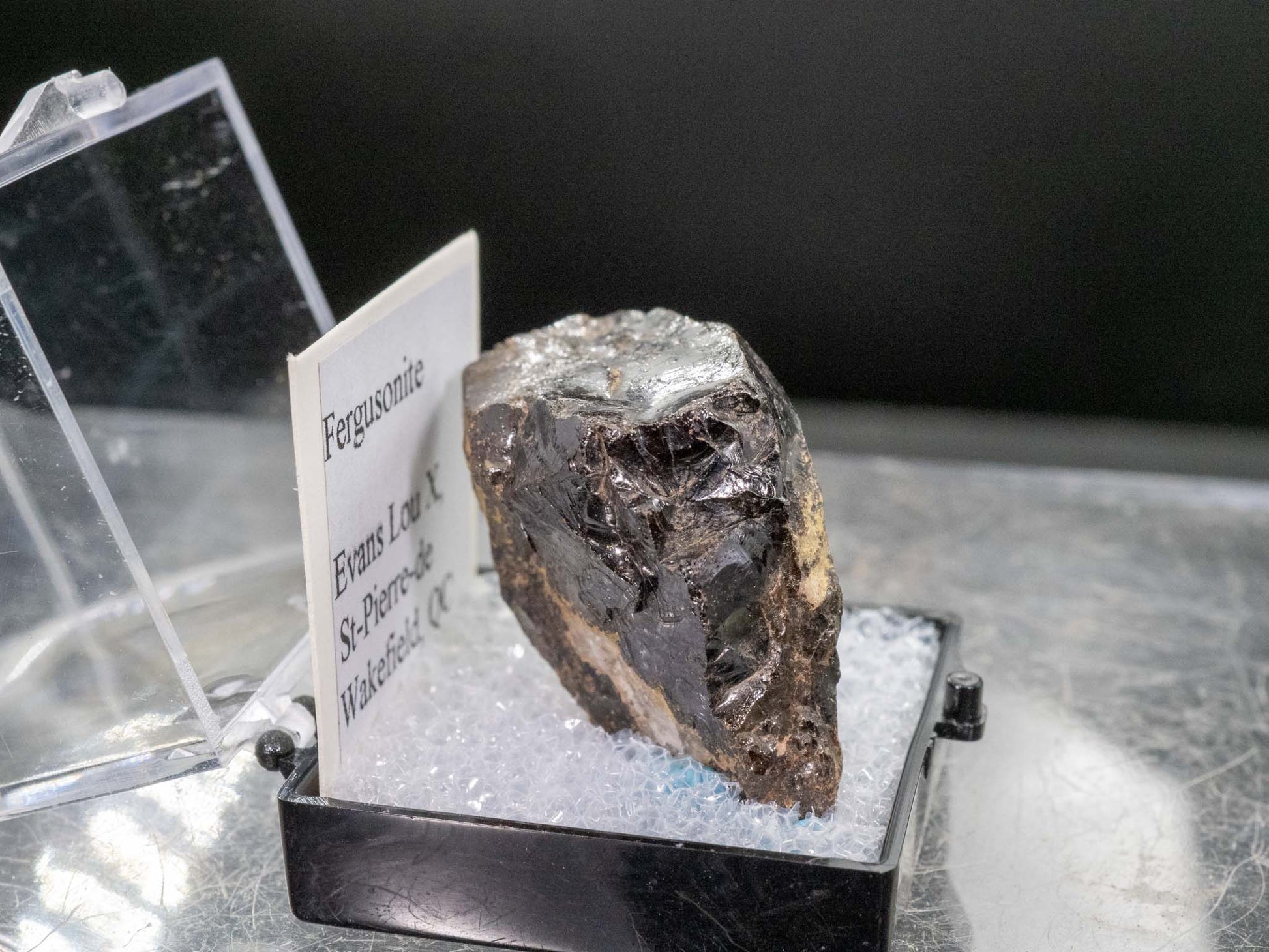 Fergusonite-(Y) - Evans Lou Mine, St. Pierre-de, Wakefield, Quebec, Ca ...